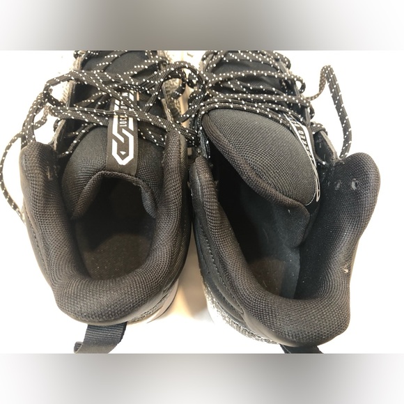 Under Armour Men’s Spotlight Franchise RM 2.0 Football Cleats—Size 12 - Picture 11 of 13